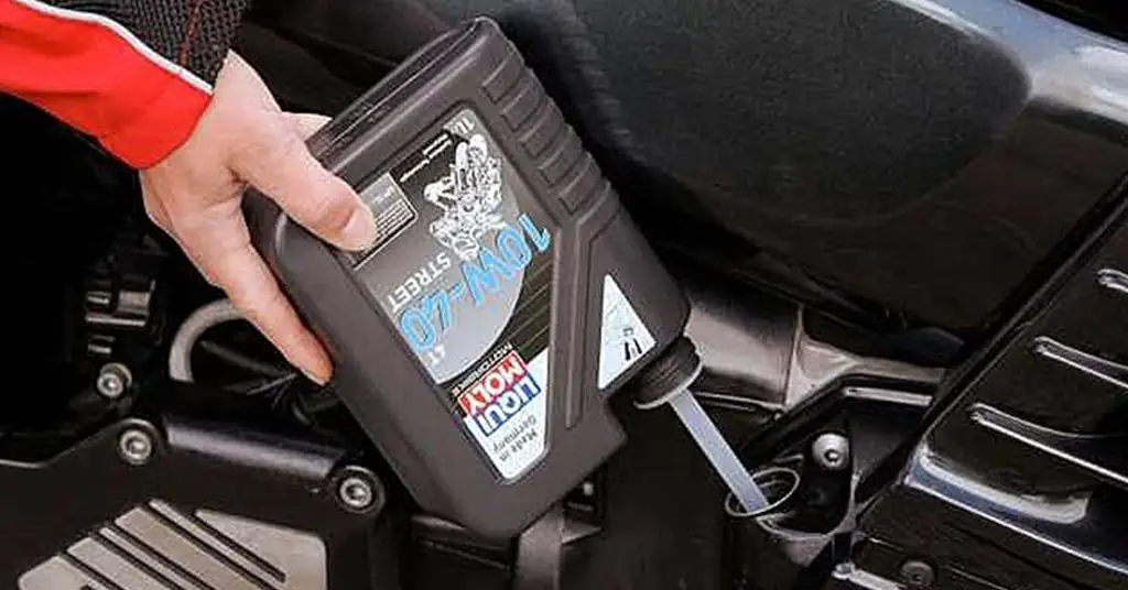 Tips Memilih Minyak Enjin Motor Untuk Jalan Jauh