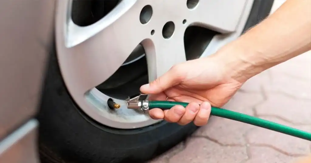Cara Pam Tayar Kereta di Stesen Minyak Terkini Cara Pam Tayar Kereta di Stesen Minyak Terkini
