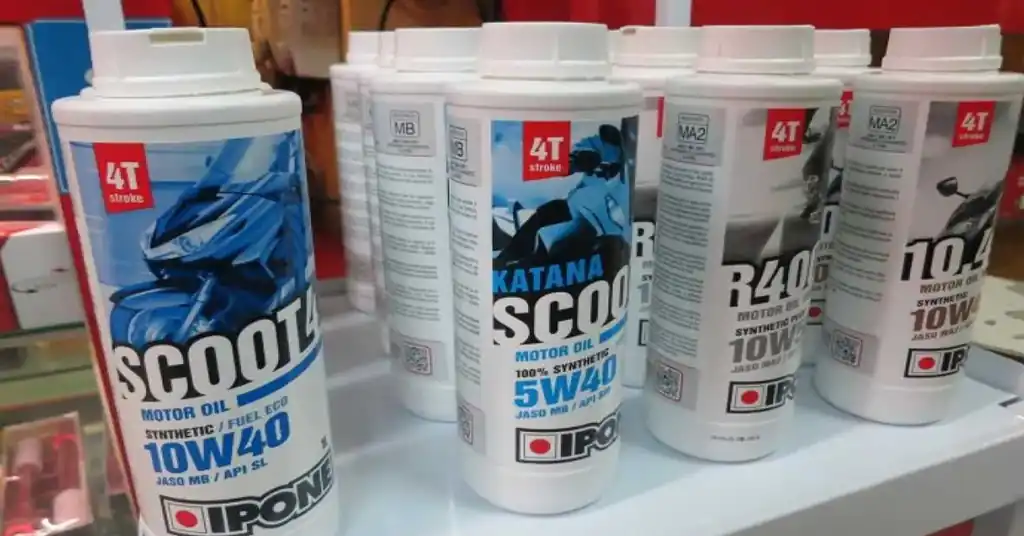 Ipone Scoot 4 4 Stroke 10W40 Ipone Scoot 4 4 Stroke 10W40