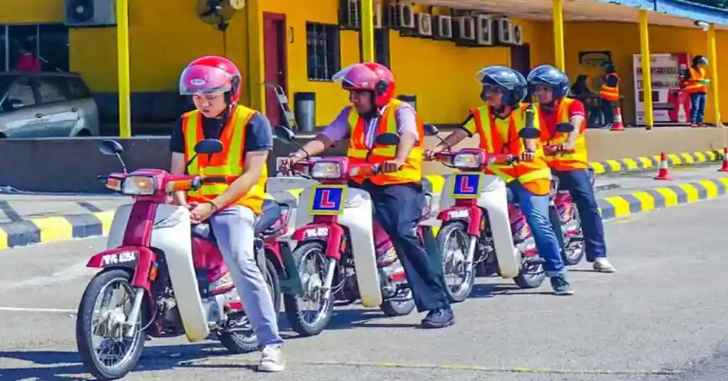 Kelebihan Daftar Lesen Motor Percuma Kelebihan Daftar Lesen Motor Percuma