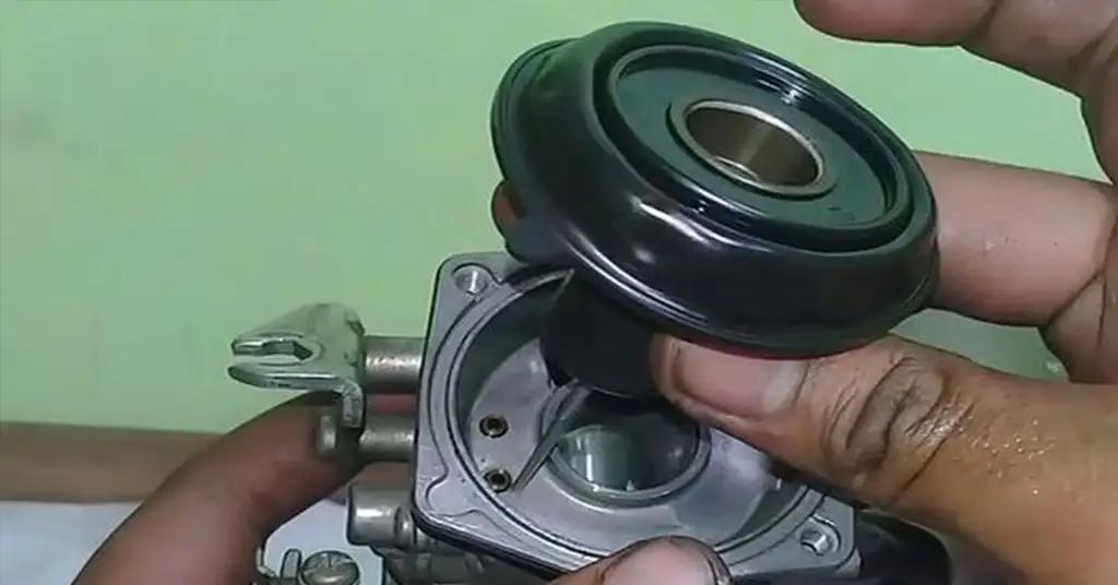Cara Mengatasi Karburator Keluar Minyak Cara Mengatasi Karburator Keluar Minyak