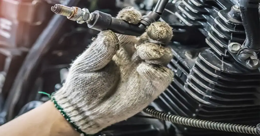 Cara Mengatasi Plug Motor Basah Minyak Cara Mengatasi Plug Motor Basah Minyak