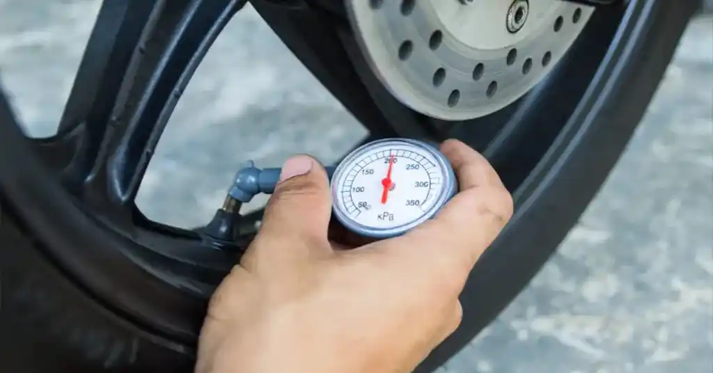 Cara Periksa dan Isi Angin Tayar LC135 Cara Periksa dan Isi Angin Tayar LC135