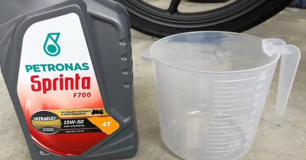 Petronas Sprinta F700 15W 50 Petronas Sprinta F700 15W 50