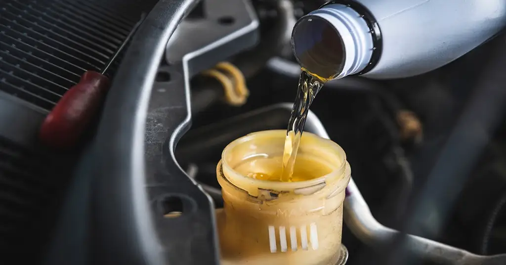 Tip Kekalkan Minyak Brek Kereta Tip Kekalkan Minyak Brek Kereta