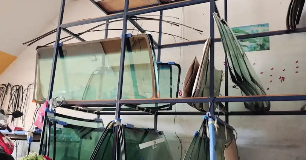 7. Marutha Windshield 7. Marutha Windshield