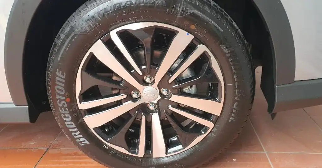 Tip Menjaga Tekanan Angin Tayar Kereta Rim 15 Tip Menjaga Tekanan Angin Tayar Kereta Rim 15