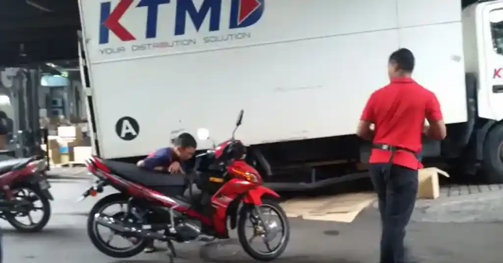 Perkhidmatan Penghantaran Motosikal KTM Perkhidmatan Penghantaran Motosikal KTM